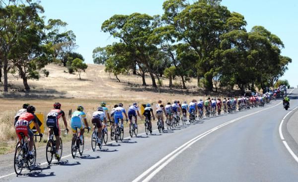 The speed picks up in the peloton