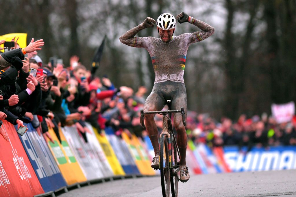 NAMUR BELGIUM DECEMBER 22 Arrival Mathieu Van Der Poel of The Netherlands and Team Corendon Circus Celebration Mud during the 11th Namur World Cup 2019 UCICX TelenetUCICXWC on December 22 2019 in Namur Belgium Photo by Luc ClaessenGetty Images