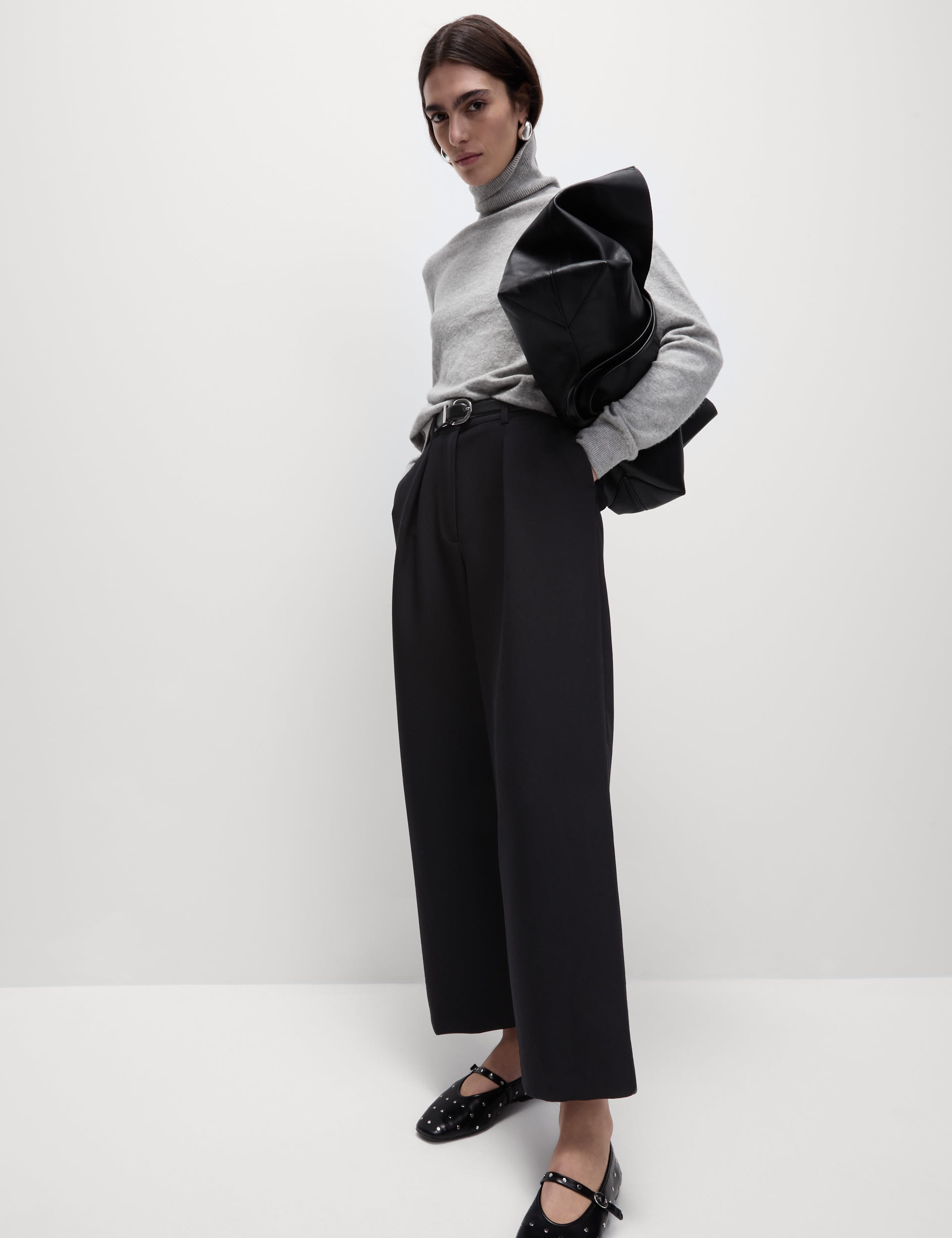 Barrel Leg Trousers