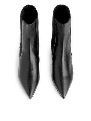 Pointy Leather Boot - Black - Arket