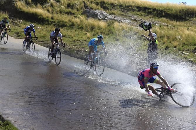 Diego Ulissi (Lampre-Merida) takes a little swim during stage 5 of the Tour de San Luis