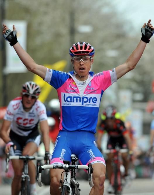 Damiano Cunego (Lampre) wins the 2008 Amstel Gold Race