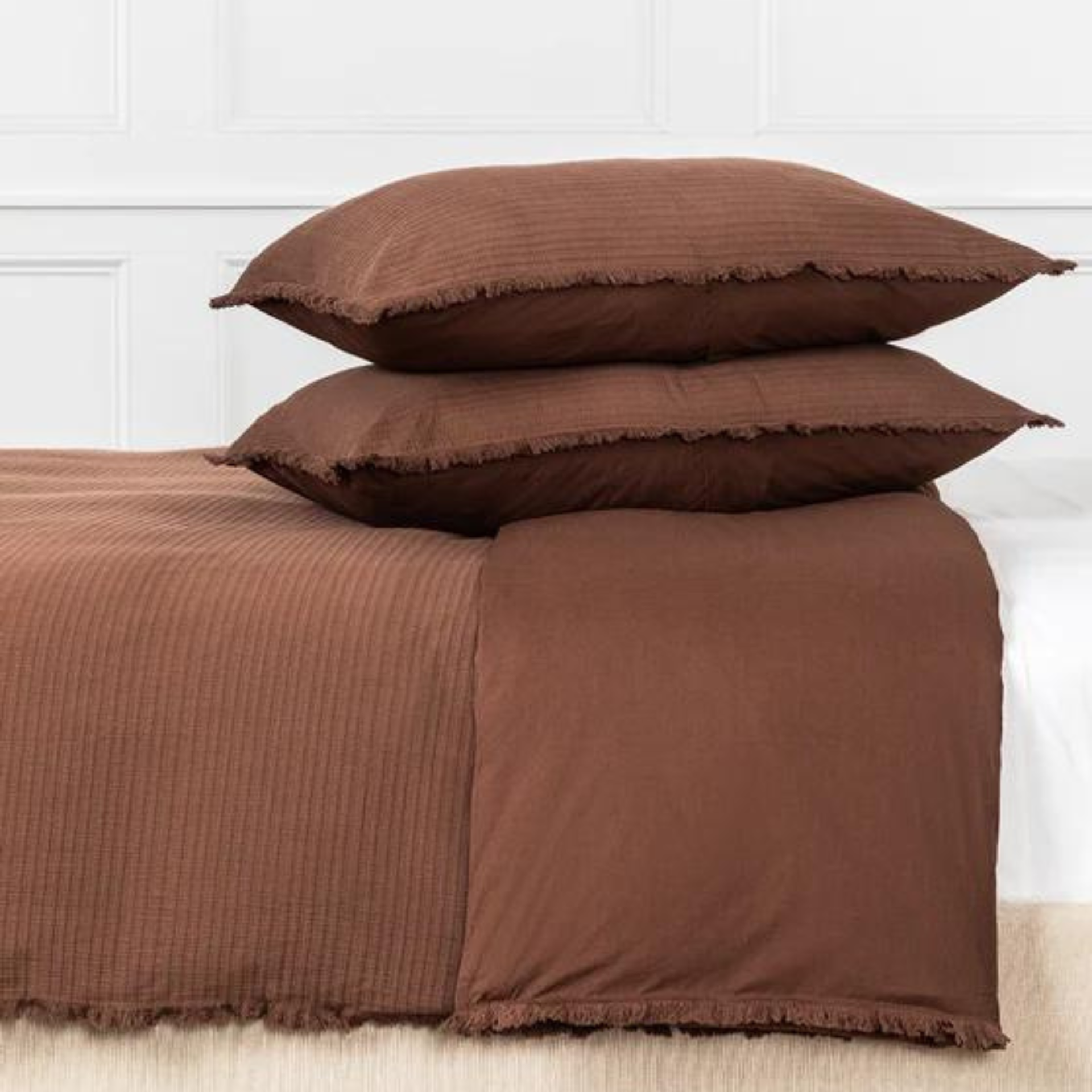 A brown duvet and pillow cover set.