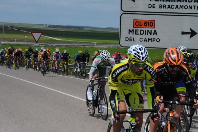 The Efapel guy leading the pack