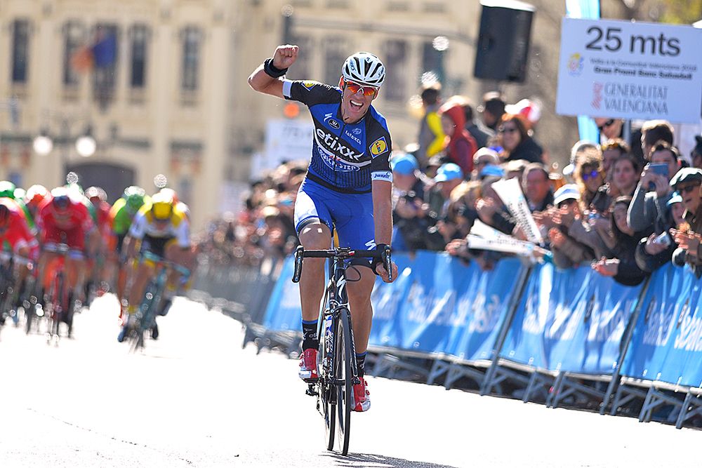 Stijn Vandenbergh holds on for the victory