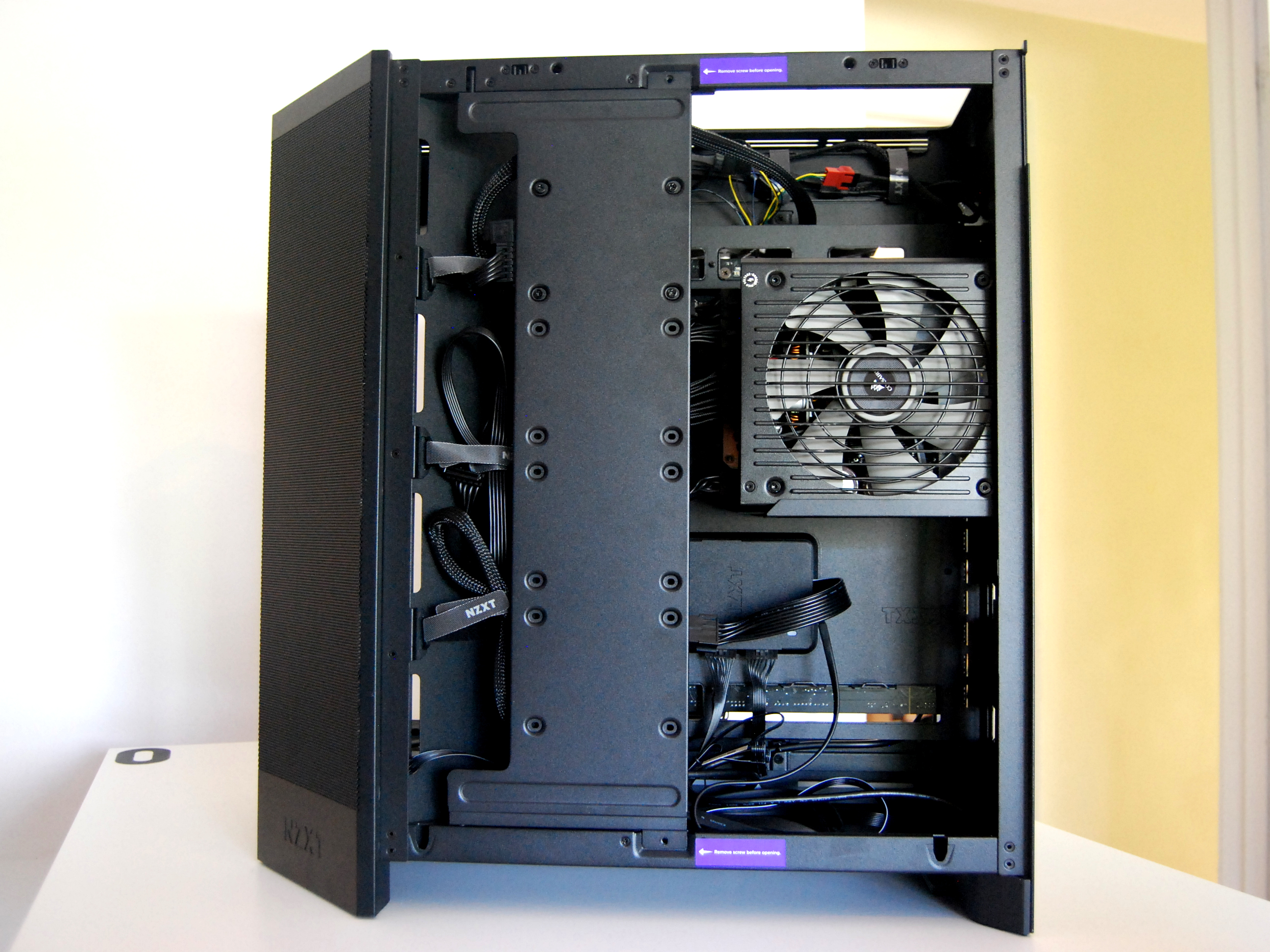 NZXT H9 Flow RGB+