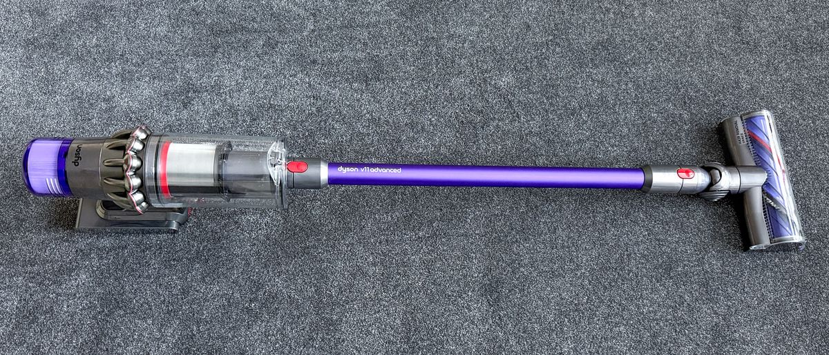 Dyson V11 Advanced review