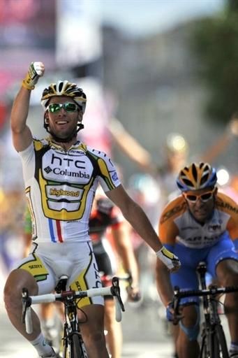 Mark Cavendish (HTC-Columbia) makes it four stage wins for the 2010 Tour de France