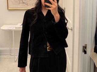 @nicoleakhtarzad outfit selfie black suede jacket and leopard belt