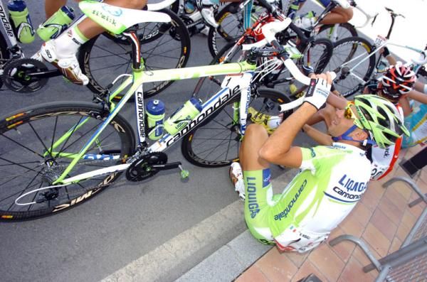 Man and machine. Vincenzo Nibali (Liquigas-Cannondale) waits for the start.