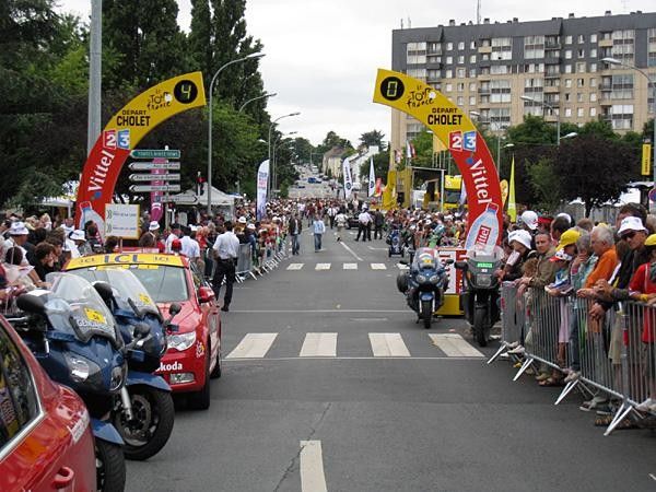 Fans await the start in Cholet.