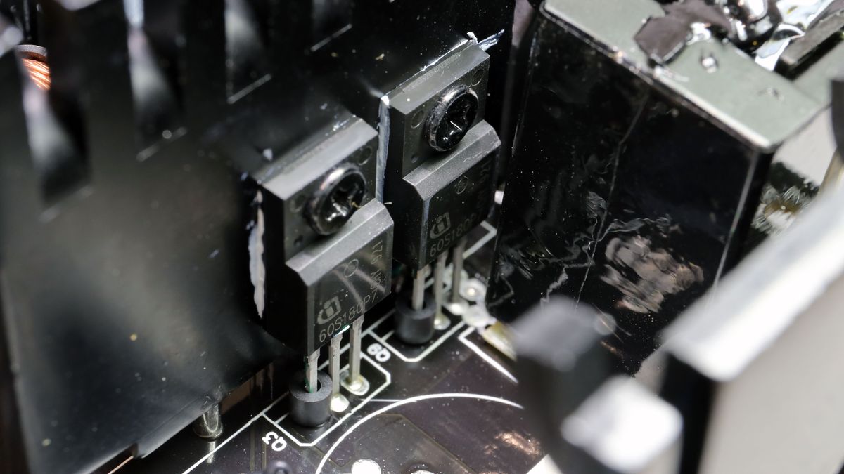 Thermaltake Toughpower GF2 ARGB 850W
