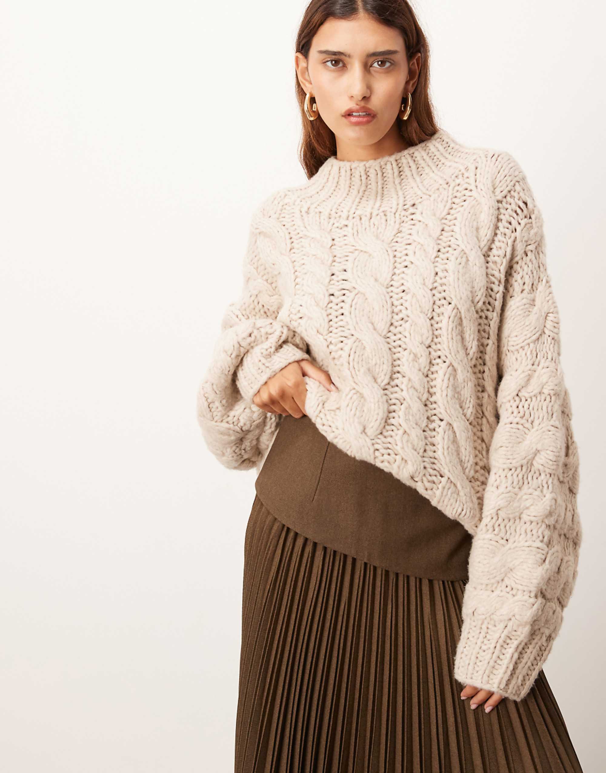 Arrange Chunky Cable Hand Knit Oversized Jumper in Cream
