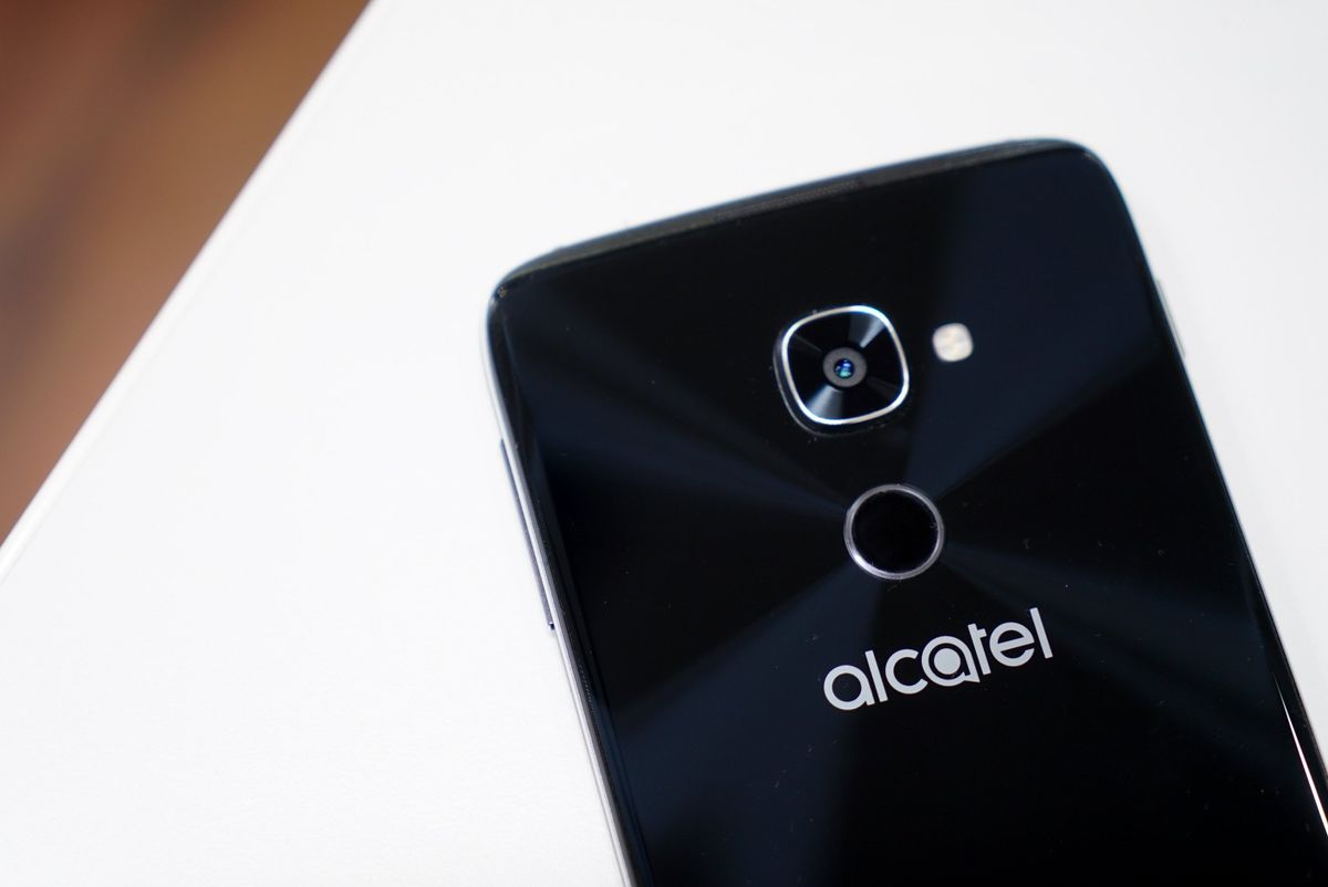 T-Mobile U.S. launches the Windows 10 Alcatel Idol 4S on November 10 ...