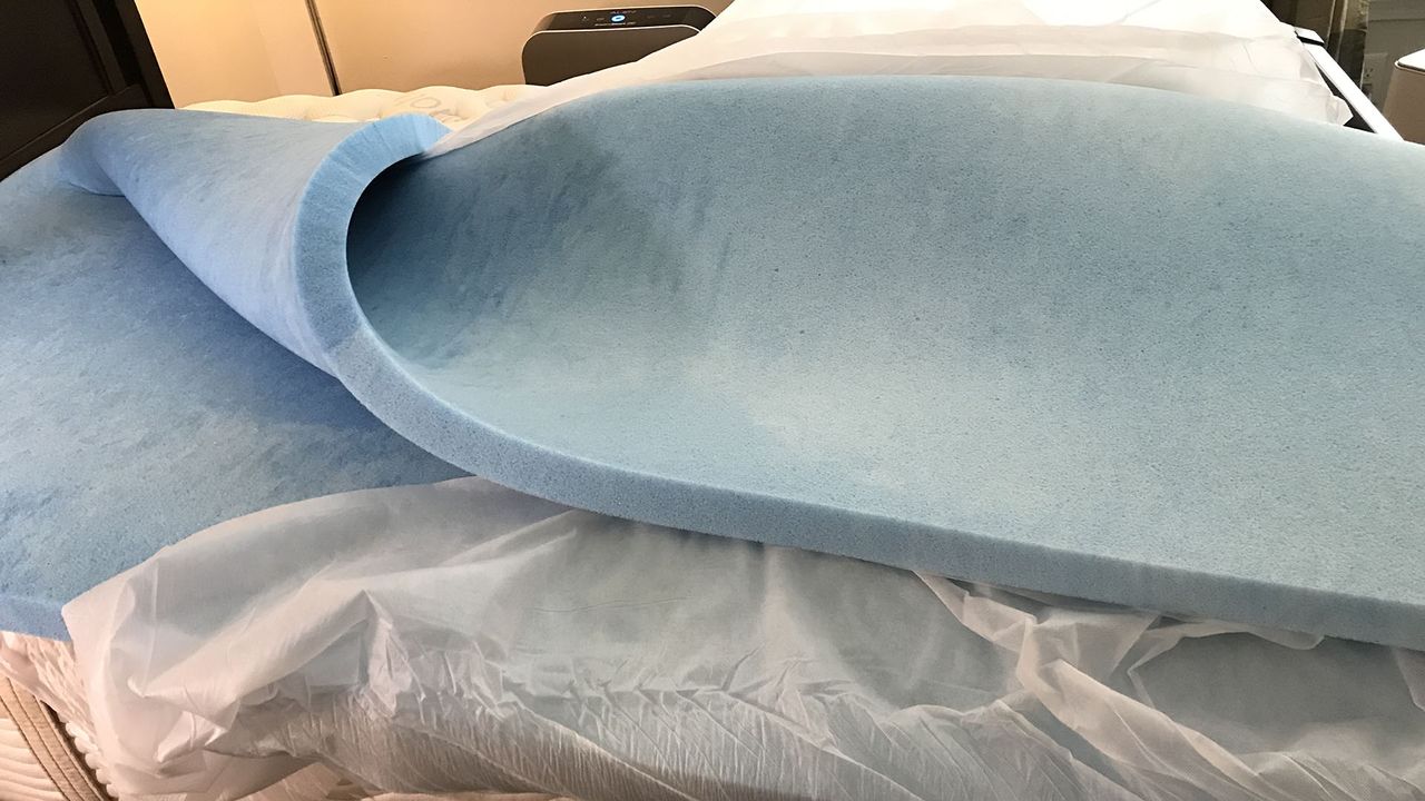 Sleep Innovations gel memory foam mattress topper