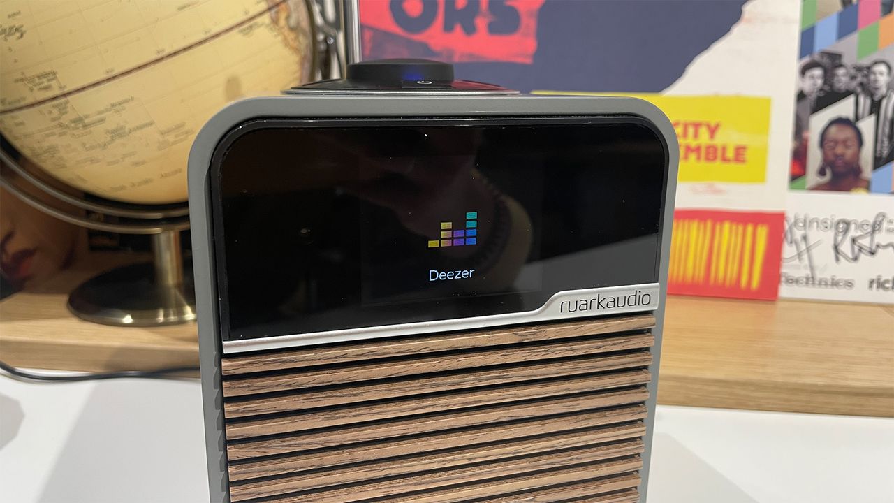 Ruark Audio R1S DAB radio