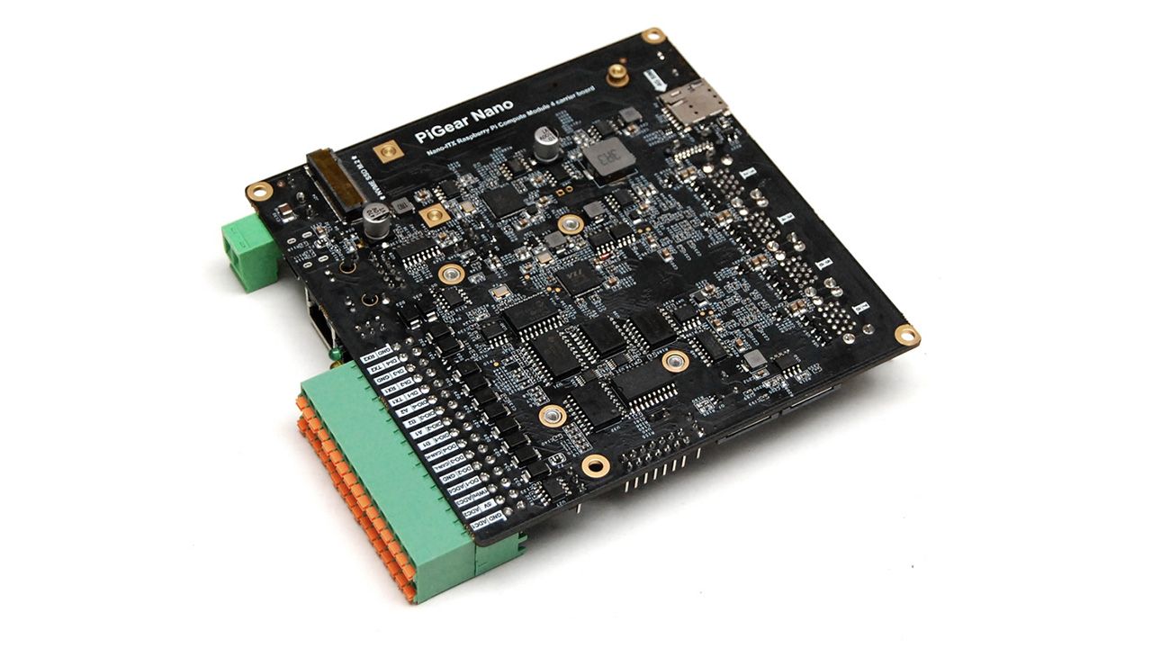The PiGear Nano board