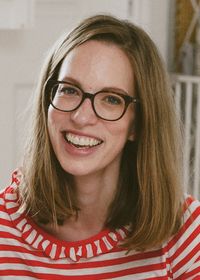 Helen Booth's avatar