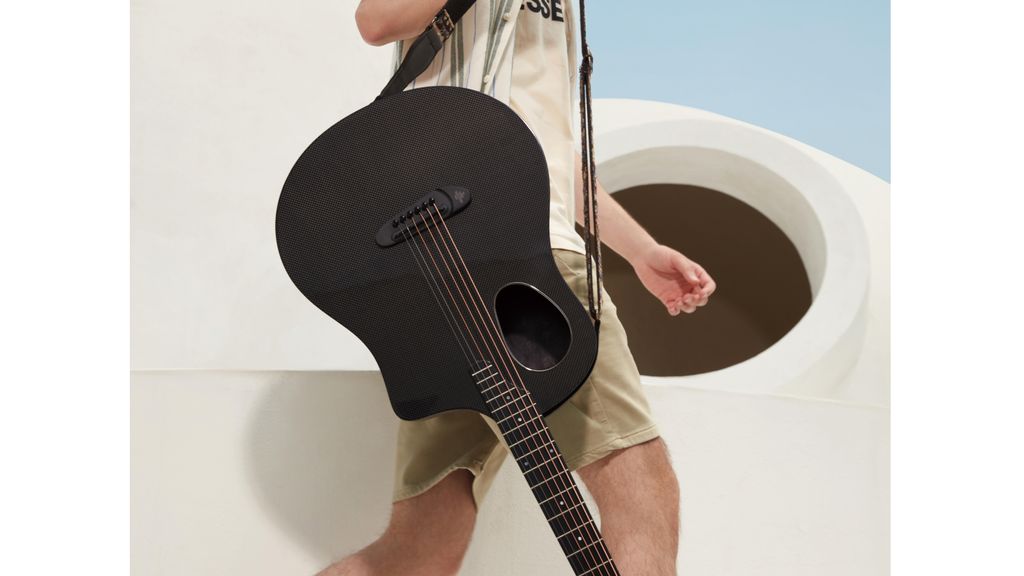 NAMM 2022 Meet the RisingG Pro, the Donner strummer that is made of