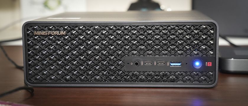 Minisforum MS-S1 Max 