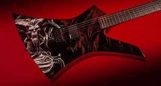 The Jackson X Series Diablo IV Kelly features graphic artwork of the videogame franchise's Mephisto