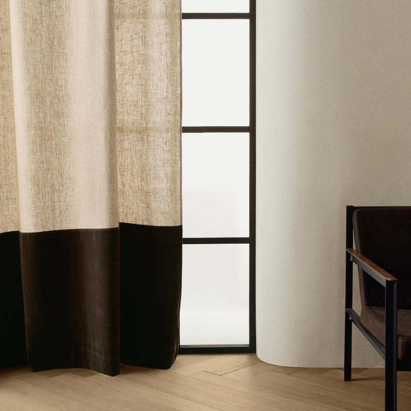 Reversible linen and velvet curtain