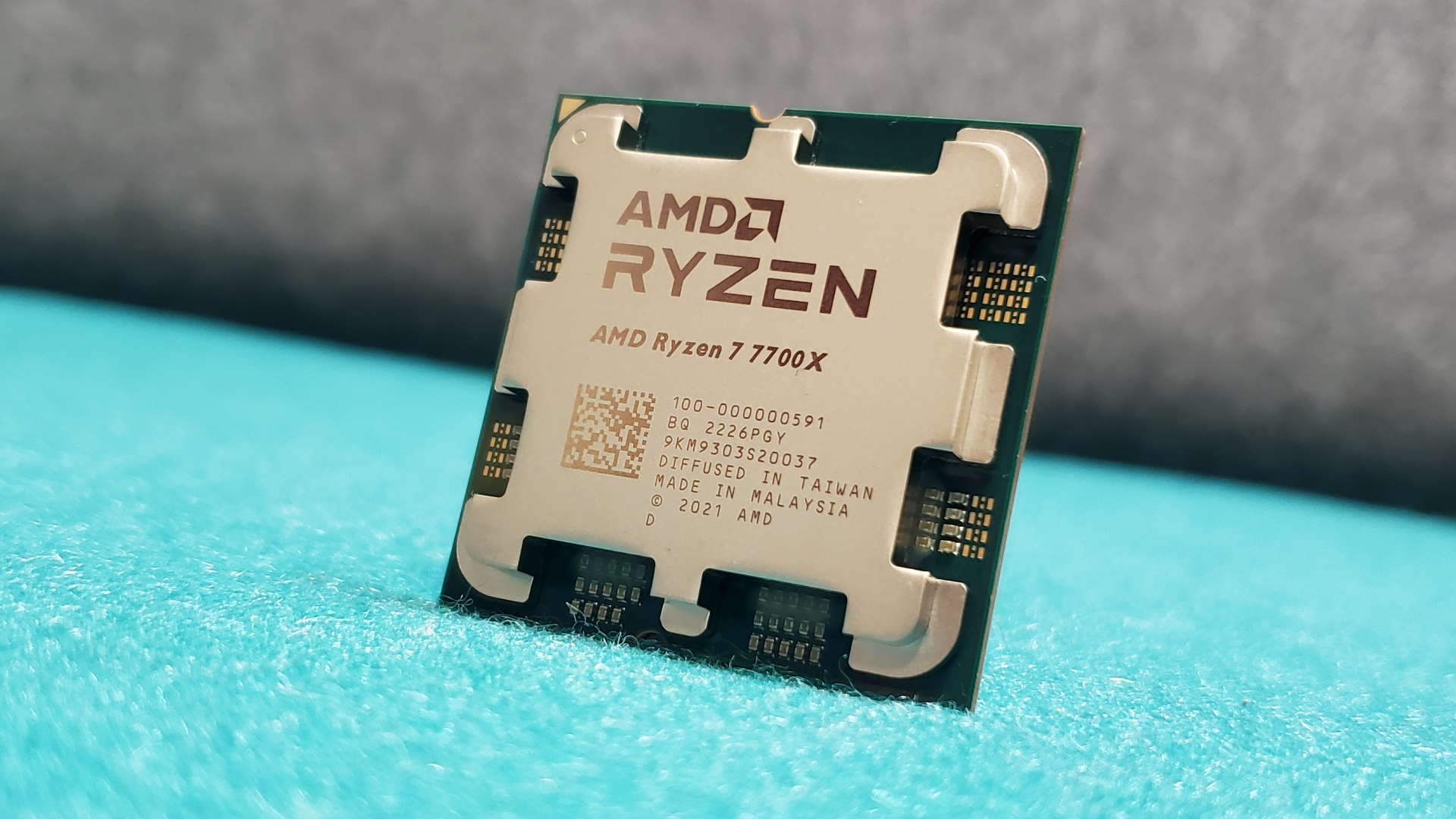 7 7700x. 7x-7700. Powered by AMD Ryzen заставка на рабочий стол.