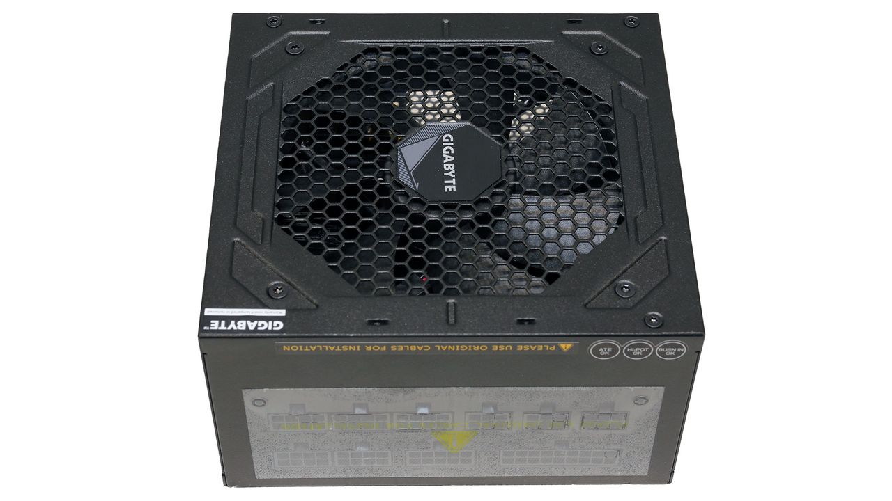 Gigabyte UD850GM