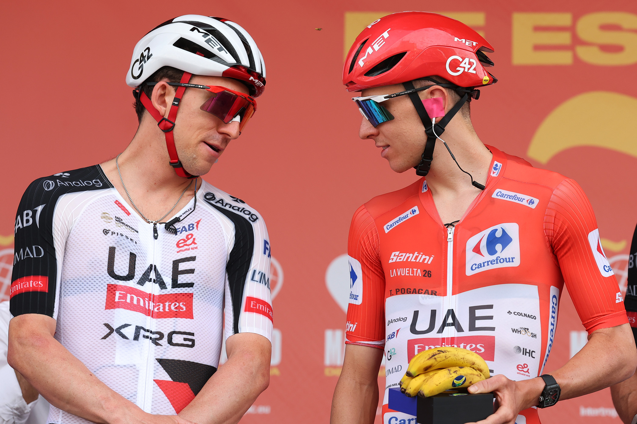 VALL D'ALBA, SPAIN - AUGUST 28: (L-R) Kevin Vermaerke of United States and Tadej Pogacar of Slovenia and UAE Team Emirates XRG - Red Leader Jersey prior to the La Vuelta - 81st Tour of Spain 2026, Stage 7 a 149.48m stage from Vall d'Alba to Aramon Valdelinares 1965m / #UCIWT / on August 28, 2026 in Vall d'Alba, Spain. (Photo by Alexander Hassenstein/Getty Images)