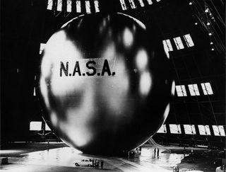 1st Communication Satellite: A Giant Space Balloon 50 Years Ago