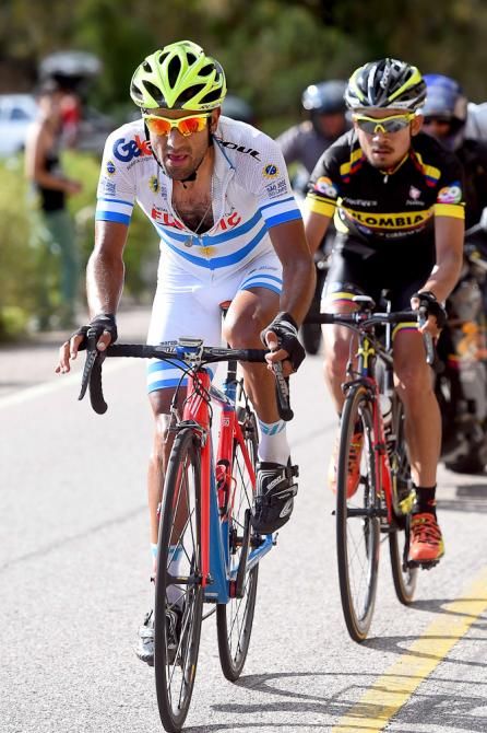 Daniel Diaz climbs Mirador de Potrero with Rodolfo Torres.