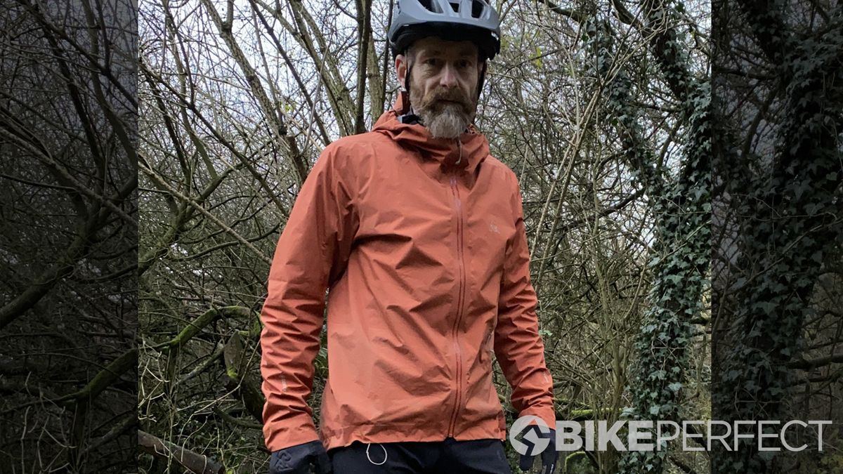 7mesh Copilot jacket review | BikePerfect