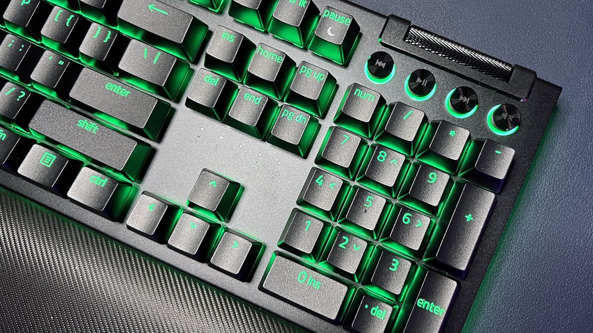 Close up of Razer BlackWidow V4 Pro numberpad with green backlighting