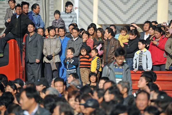 The crowds were out to see the start of the fourth stage