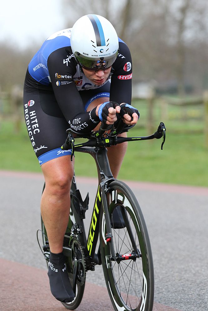 Kirsten Wild (Hitec Products) wins Ladies Tour of Qatar stage 1