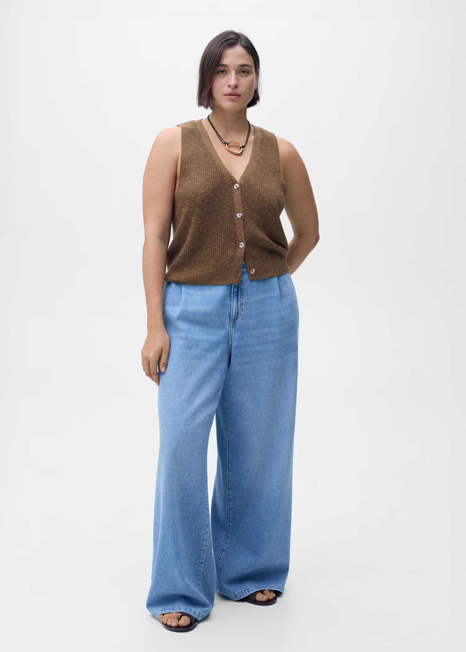 Light wash, wide-leg jeans
