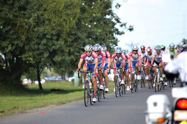 BCR-Pizza Hut-KHS-Powerade control the race