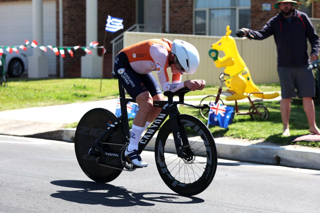 Annemiek van Vleuten at the 2022 World Championships