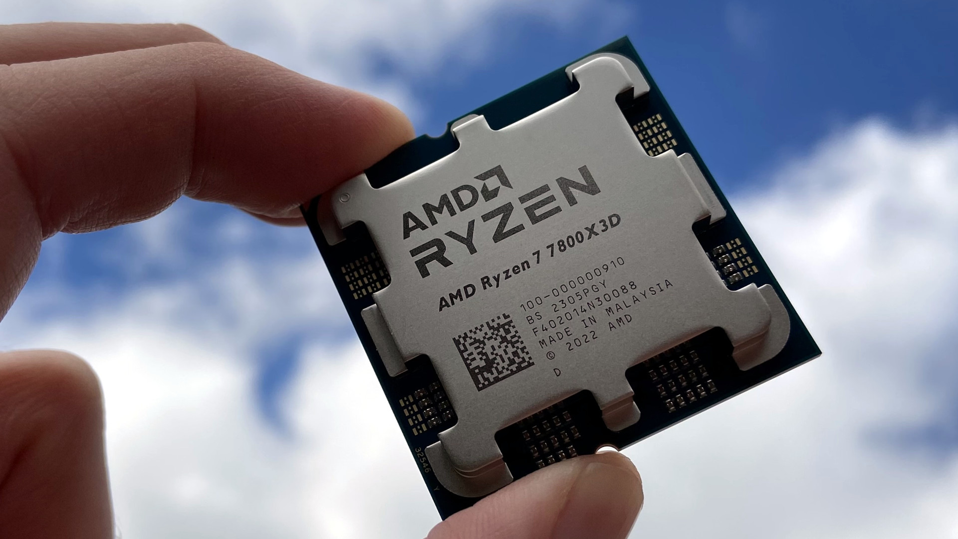 AMD Ryzen 7 7800X3D drops to all-time low on