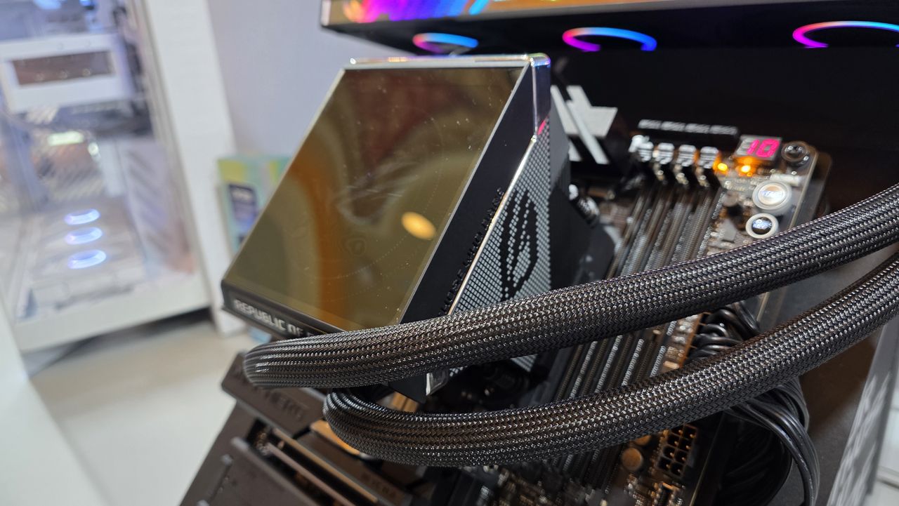 ROG Strix LC IV series