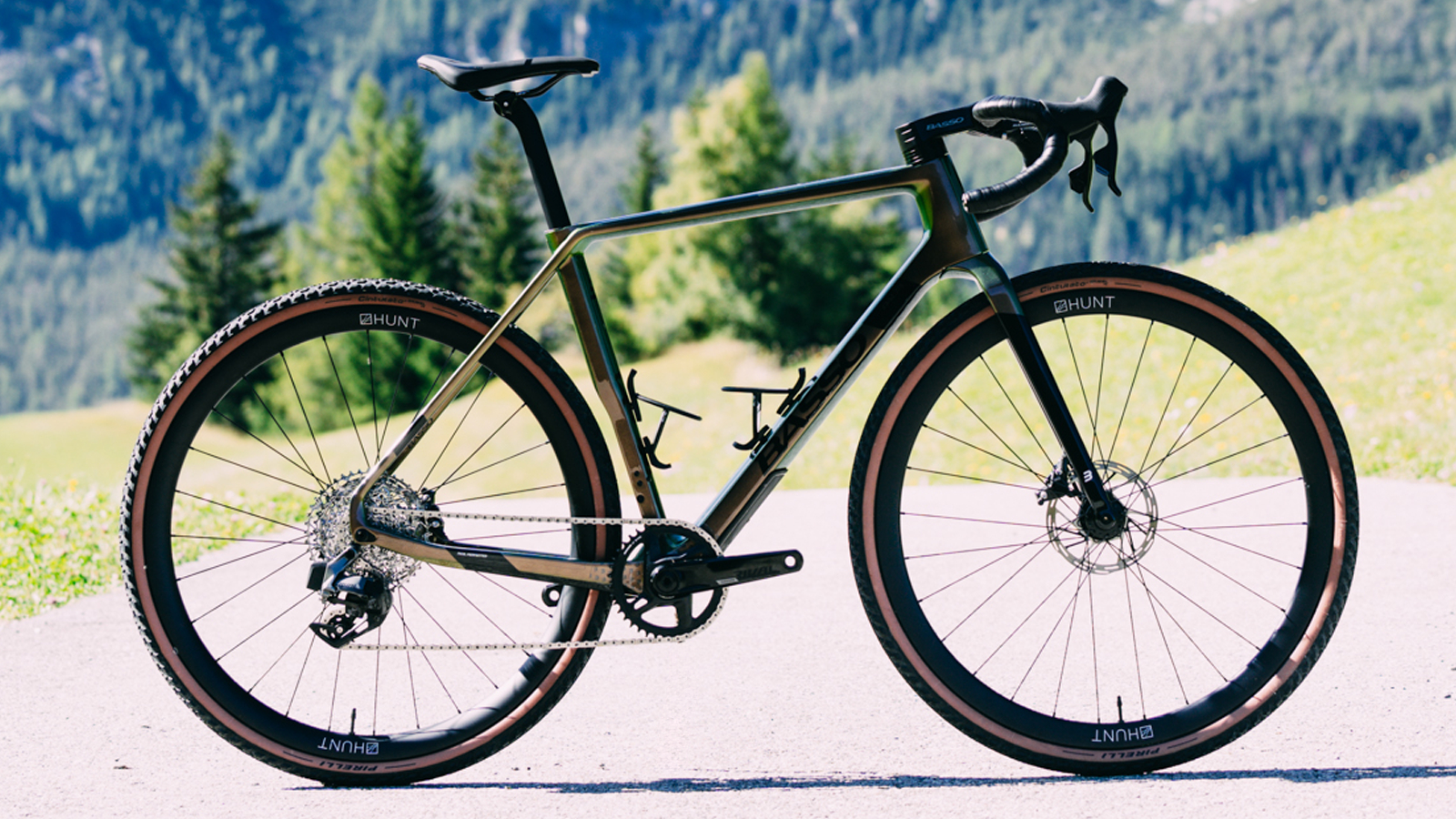 Basso Palta II on a mountainous gravel track