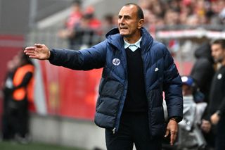 Montpellier's French head coach Michel Der Zakarian gestures during the French L1 football match between Stade de Reims and Montpellier Herault Sport Club at the Auguste-Delaune stadium in Reims on October 6, 2024. (Photo by FRANCOIS NASCIMBENI / AFP) (Photo by FRANCOIS NASCIMBENI/AFP via Getty Images)