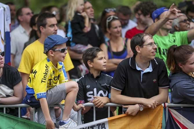 Tinkoff Saxo Vs Team Sky.