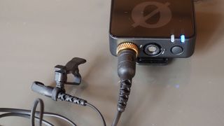 Best Professional Lavalier Micrófono de solapa con sistema de clip fácil |  Perfecto para grabaciones de , blogs, entrevistas/Podcast | El mejor