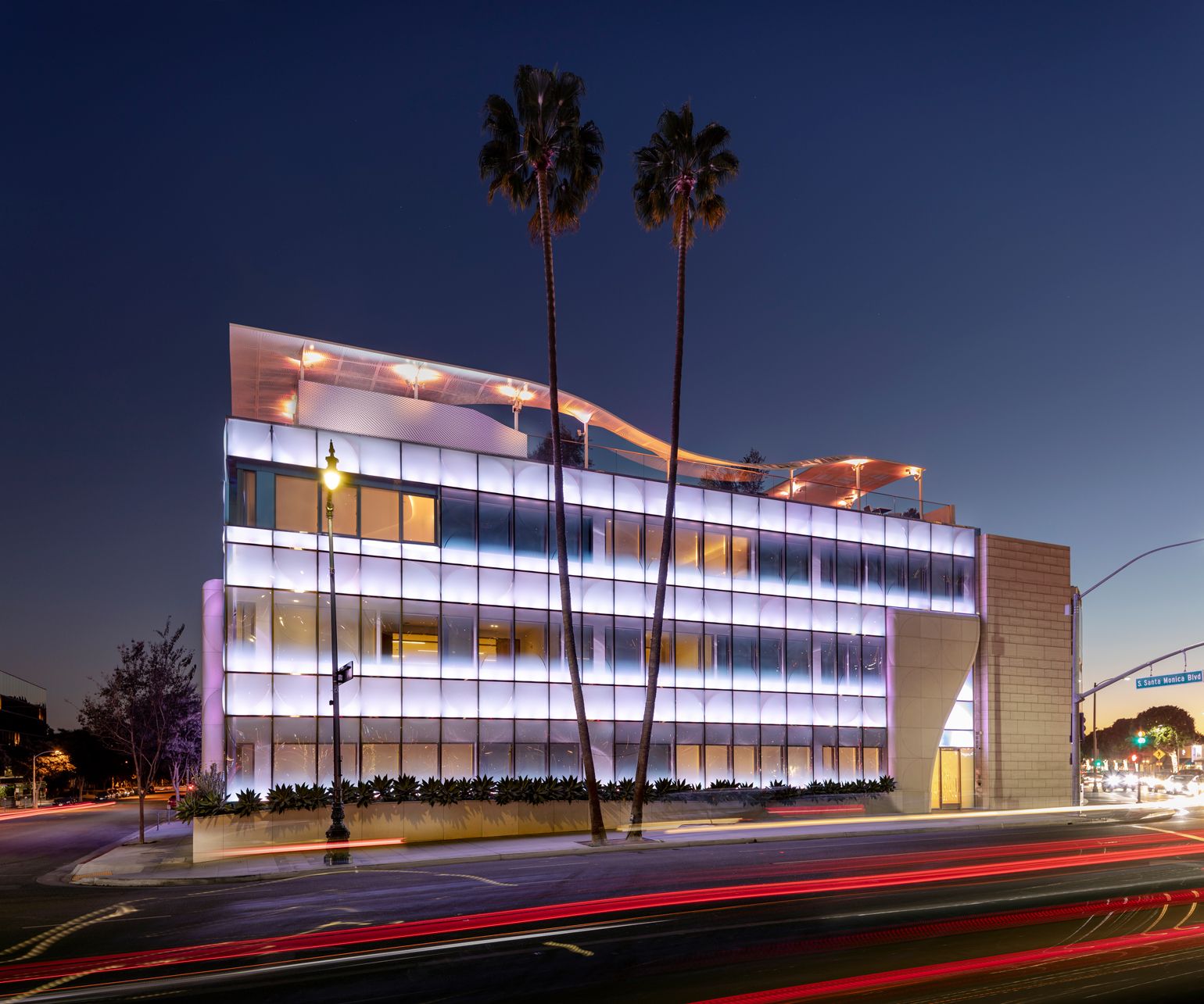 Spring Place social club opens in Los Angeles Wallpaper