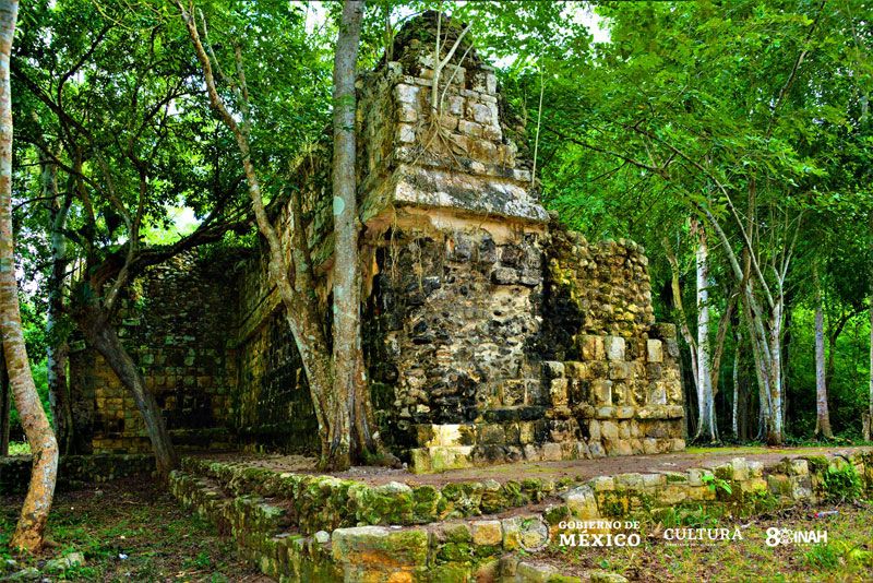 The palace is about 180 feet long, 50 feet wide and 20 feet tall (55 by 15 by 6 meters).