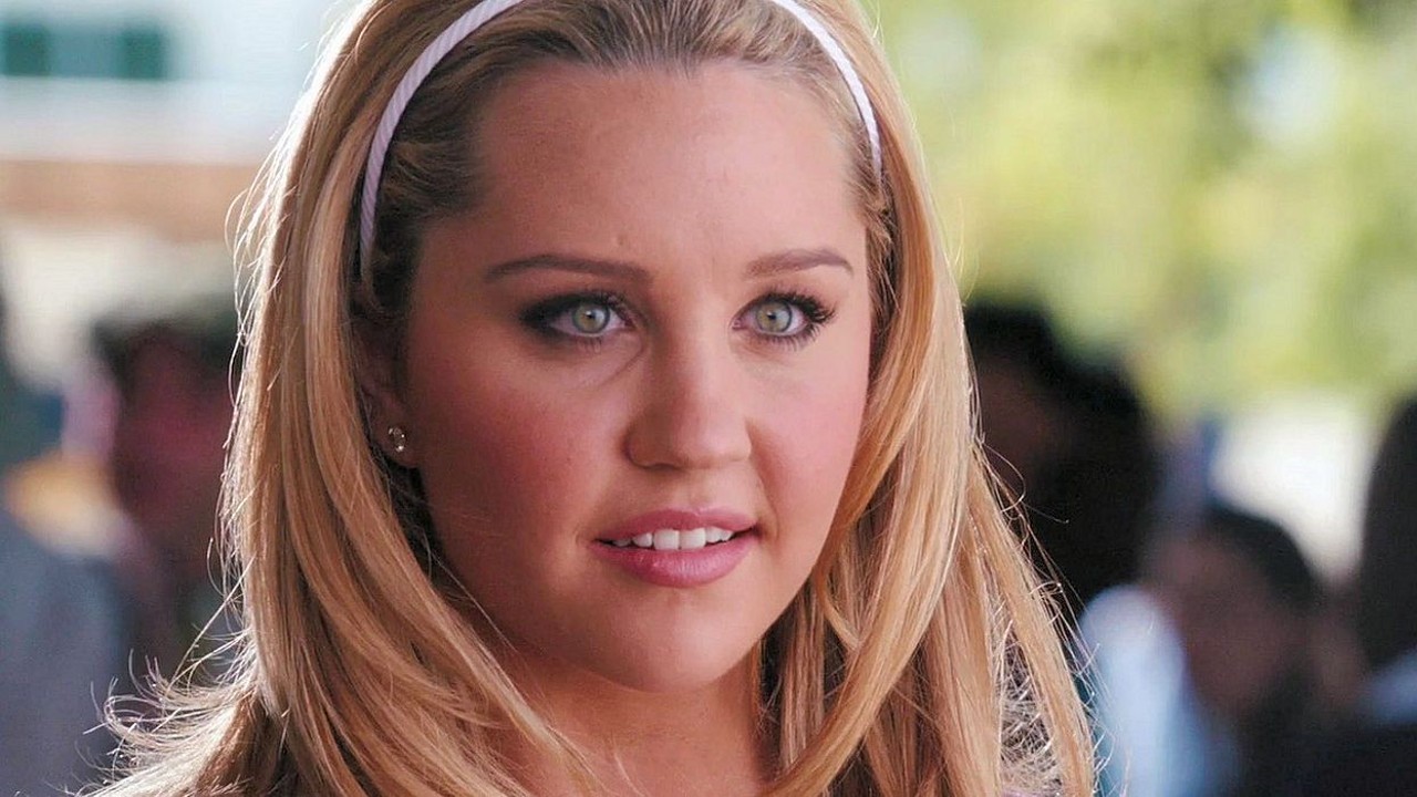 How Amanda Bynes’ Parents Reportedly Feel About Her Filing To End Her