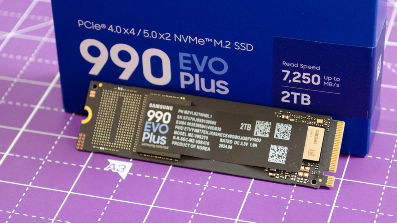 A Samsung 990 Evo Plus