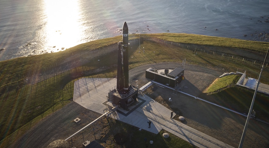 Rocket Lab&#039;s second Electron rocket stands on its New Zealand pad prior to a series of launch attempts in December 2017. A new window for the launch opens in late January 2018. 