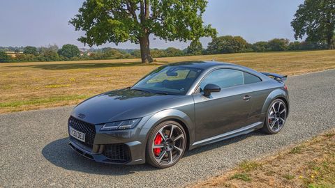 Audi TT RS: the pocket rocket that can challenge a supercar 